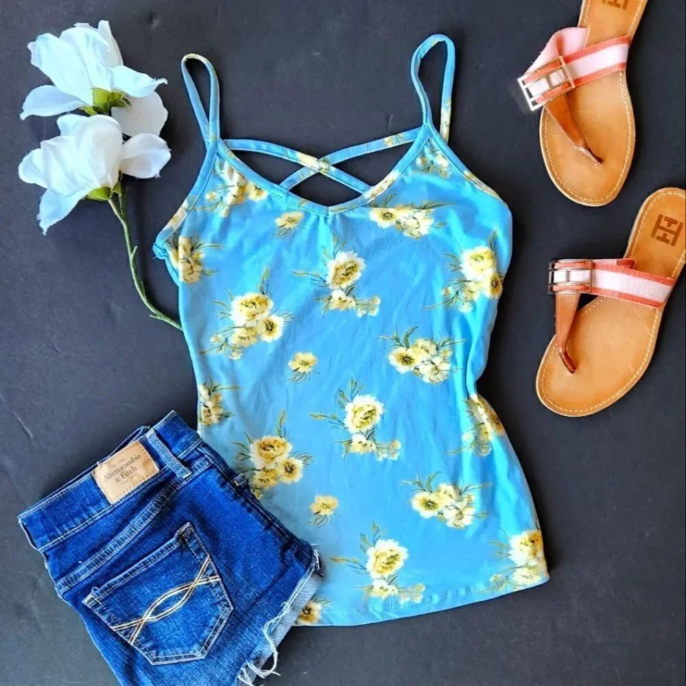 Rue 21 Soft Floral Tank - Picture 2 of 8